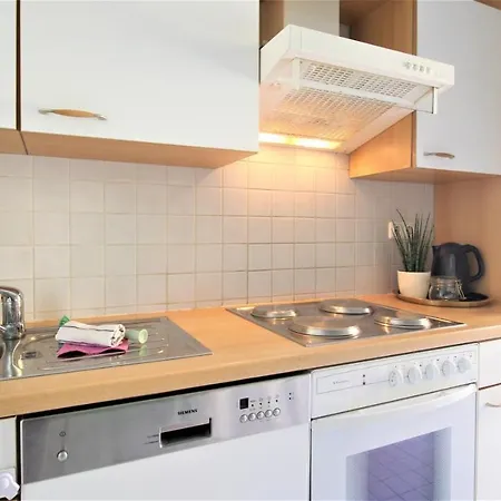 Homie Schiestlstrasse - Moderne Altbauapartments, Nahe Stadtzentrum & Weinberge Apartment Würzburg